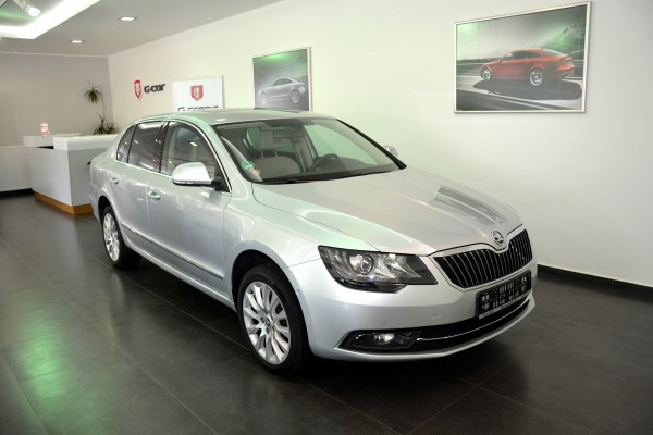 Škoda Superb 2.0 TDI Elegance,nez.top,navi