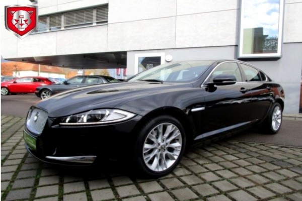 Jaguar XF 2.2 d navi, vyhř. sed., bixen.