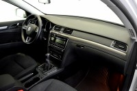 Škoda Superb 2.0 TDi, bluetooth,xenony,park