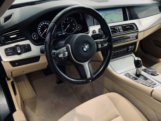 BMW 530d Touring xDrive REZERVACE