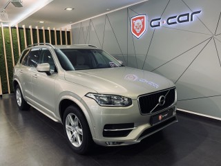 Volvo XC90 D5 AWD Momentum 7 míst