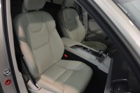 Volvo XC90 D5 AWD Momentum 7 míst