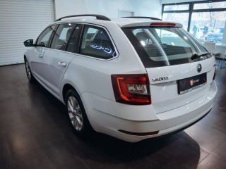 Škoda Octavia kombi 2.0 TDI, DSG Style 4x4