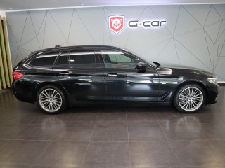 BMW 530d Touring xDrive Sport Line