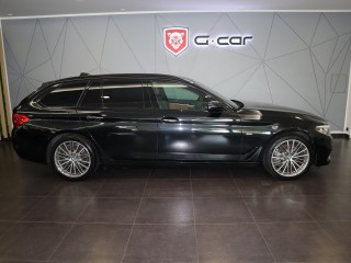 BMW 530d Touring xDrive Sport Line