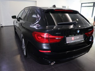 BMW 530d Touring xDrive Sport Line