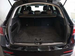 Mercedes-Benz GLC 300 4MATIC AMG 190 kW