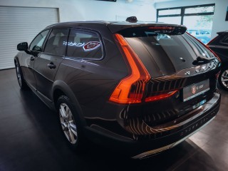 Volvo V90 D5 Cross Country 173 kW AWD