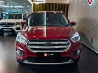 Ford Kuga 1.5 EcoBoost 110 kW Titanium