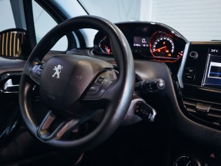 Peugeot 208 1.2