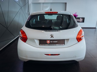 Peugeot 208 1.2