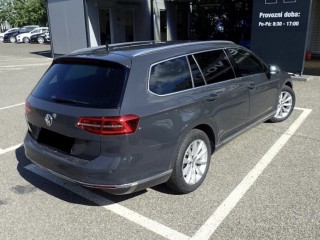 Volkswagen Passat 2.0TDI 4M 140kW DSG Highline