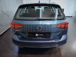 Volkswagen Passat 1.5TSi, R-Line 110 kW