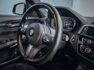 BMW 1M40i MANUÁL