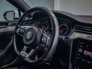 Volkswagen Passat 2.0TDI DSG R-line