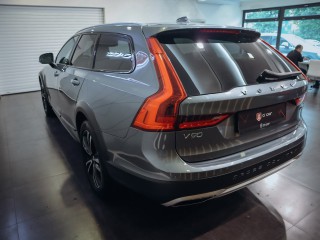 Volvo V90 D5 Cross Country 173 kW