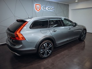 Volvo V90 D5 Cross Country 173 kW