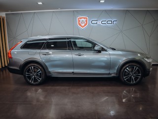 Volvo V90 D5 Cross Country 173 kW