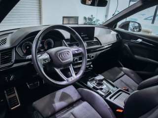 Audi Q5 40TDI quattro S-line, vzduch