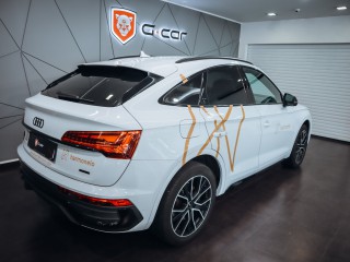 Audi Q5 40TDI quattro S-line, vzduch