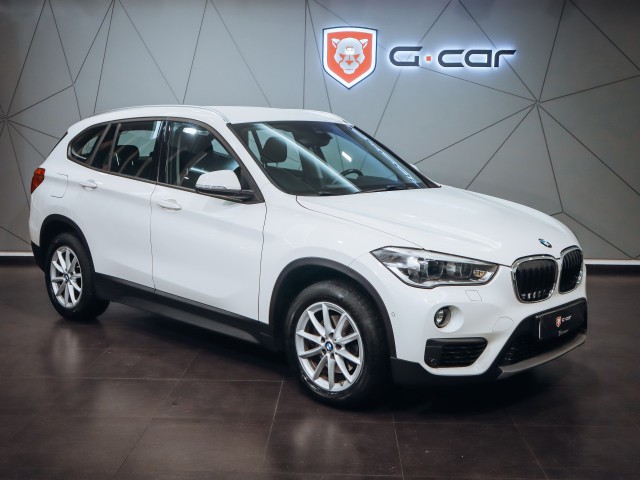 BMW X1 sDrive 18i aut. *REZERVACE*