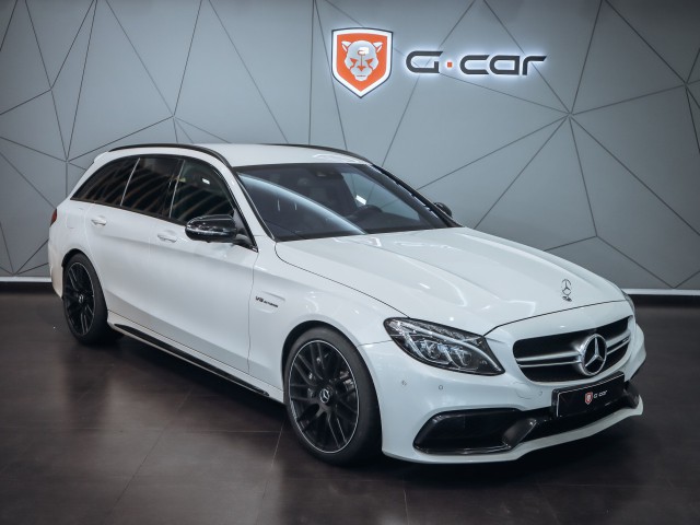 Mercedes-Benz C 63 AMG kombi, Burmester 350 kW