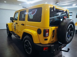 Jeep Wrangler Unlimited 2,8 CRD - TOP