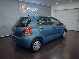 Toyota Yaris 1.0 Base Cool 51 kW