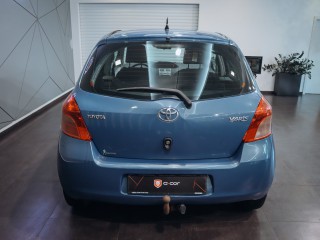 Toyota Yaris 1.0 Base Cool 51 kW