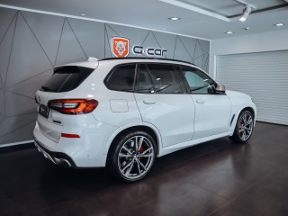 BMW X5 M50i xDrive 390 kW *TOP*