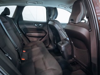 Volvo XC60 B4 AWD Momentum Pro