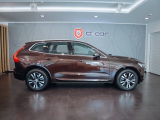 Volvo XC60 B4 AWD Momentum Pro