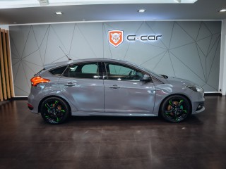 Ford Focus ST 2.0 Ecoboost