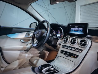 Mercedes-Benz C 250d AMG Distronic Webasto