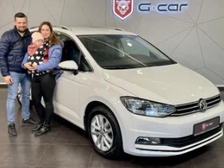 Volkswagen Touran - perfektní volba do rodiny. Přeje Vám samé spokojené kilometry. :-)